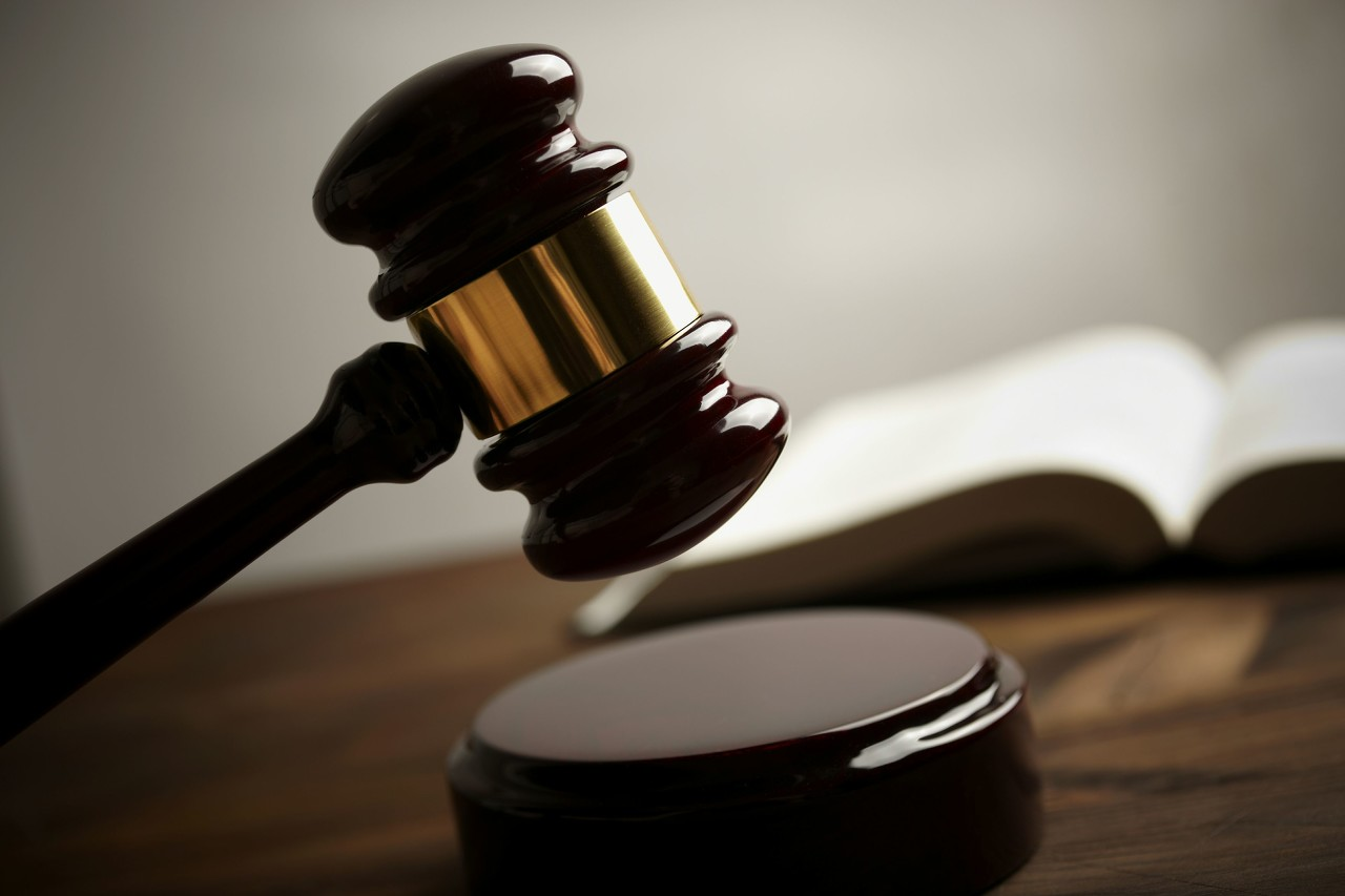 千萬富翁與兒子爭執被送精神病院，手寫申訴書向外界求助